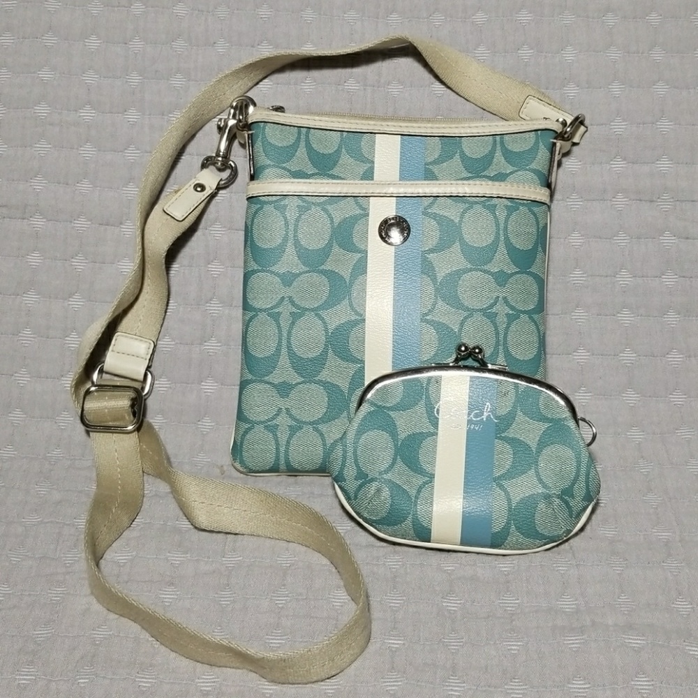 Coach signature crossbody messenger bag